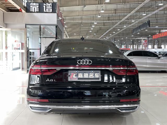 Audi A8 2022 thumb 4