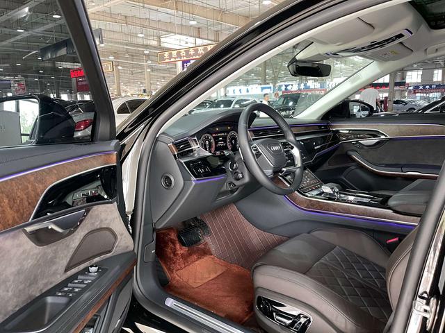 Audi A8 2022 thumb 6