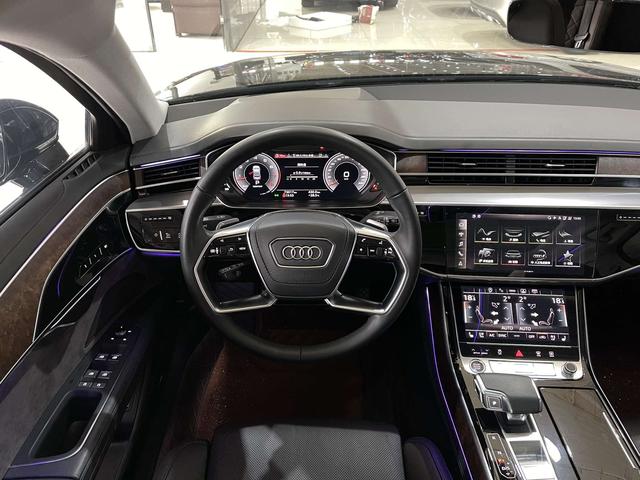 Audi A8 2022 thumb 8