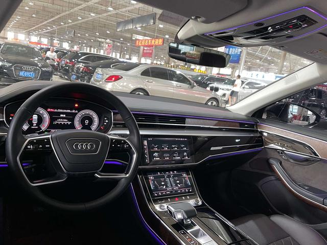 Audi A8 2022 thumb 9