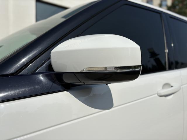 Land Rover Discovery 2019 thumb 5