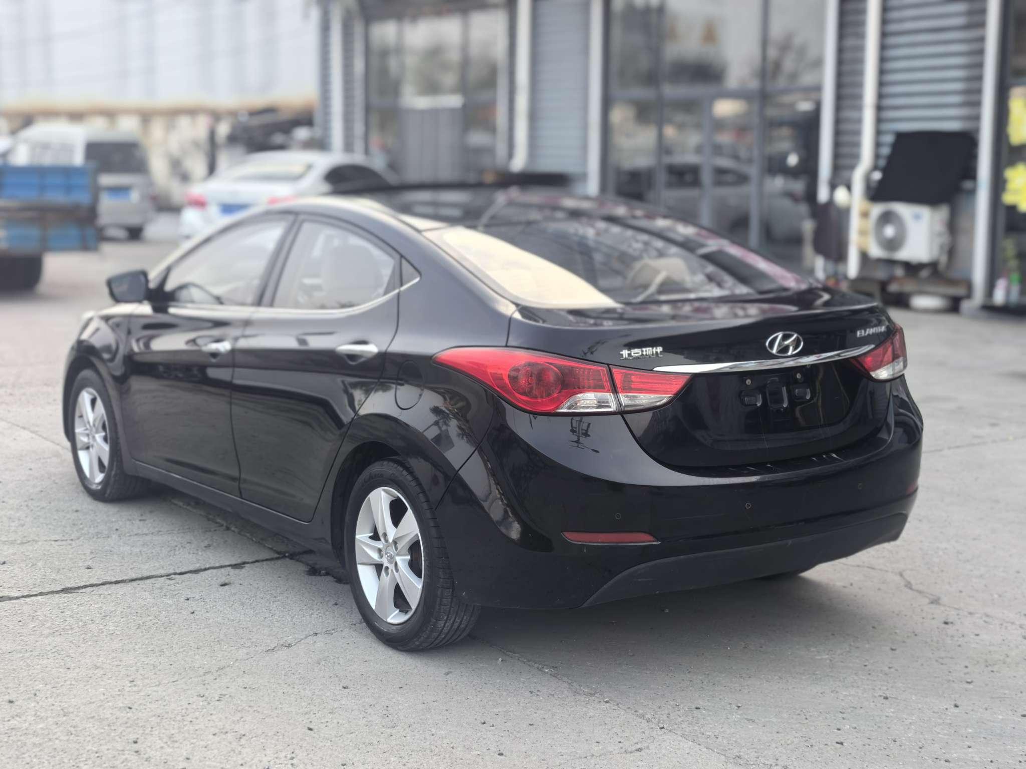 Hyundai Elantra 2012 thumb 3