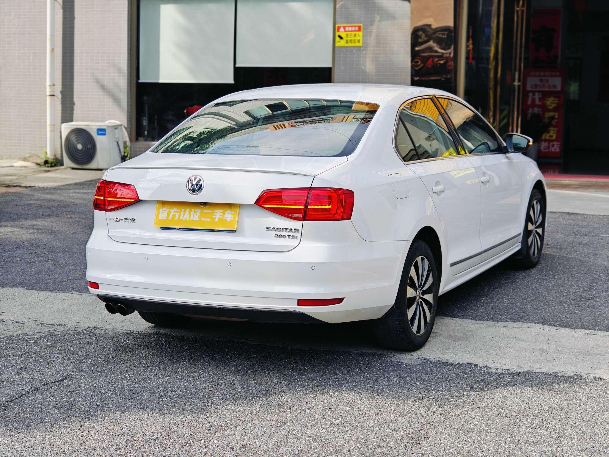 Volkswagen Sagitar 2018 thumb 3