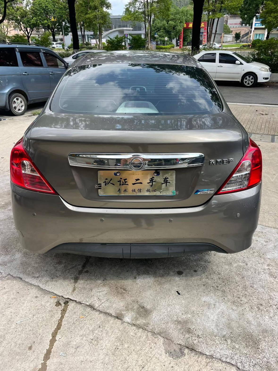 Nissan Sunny 2017 thumb 3
