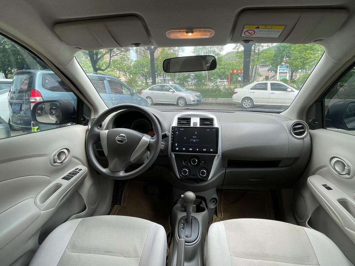 Nissan Sunny 2017 thumb 7