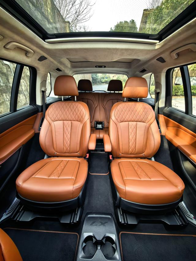 BMW X7 2023 thumb 7