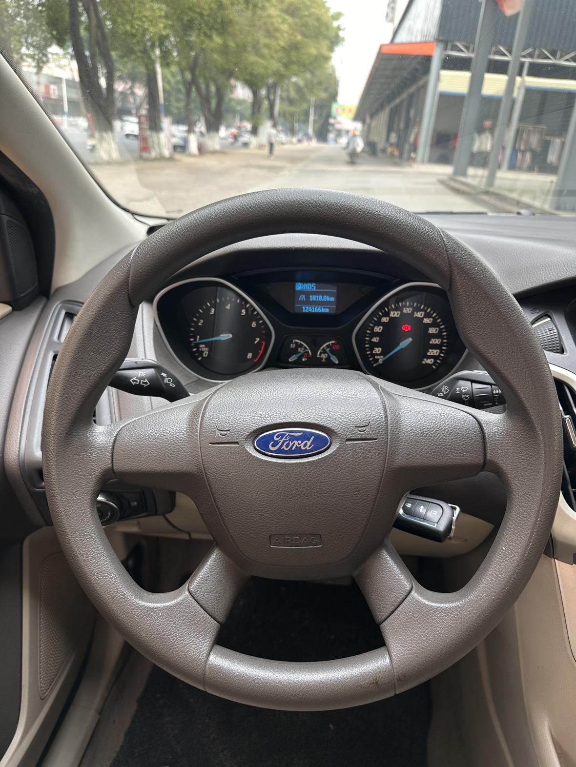 Ford Focus ST 2015 thumb 12