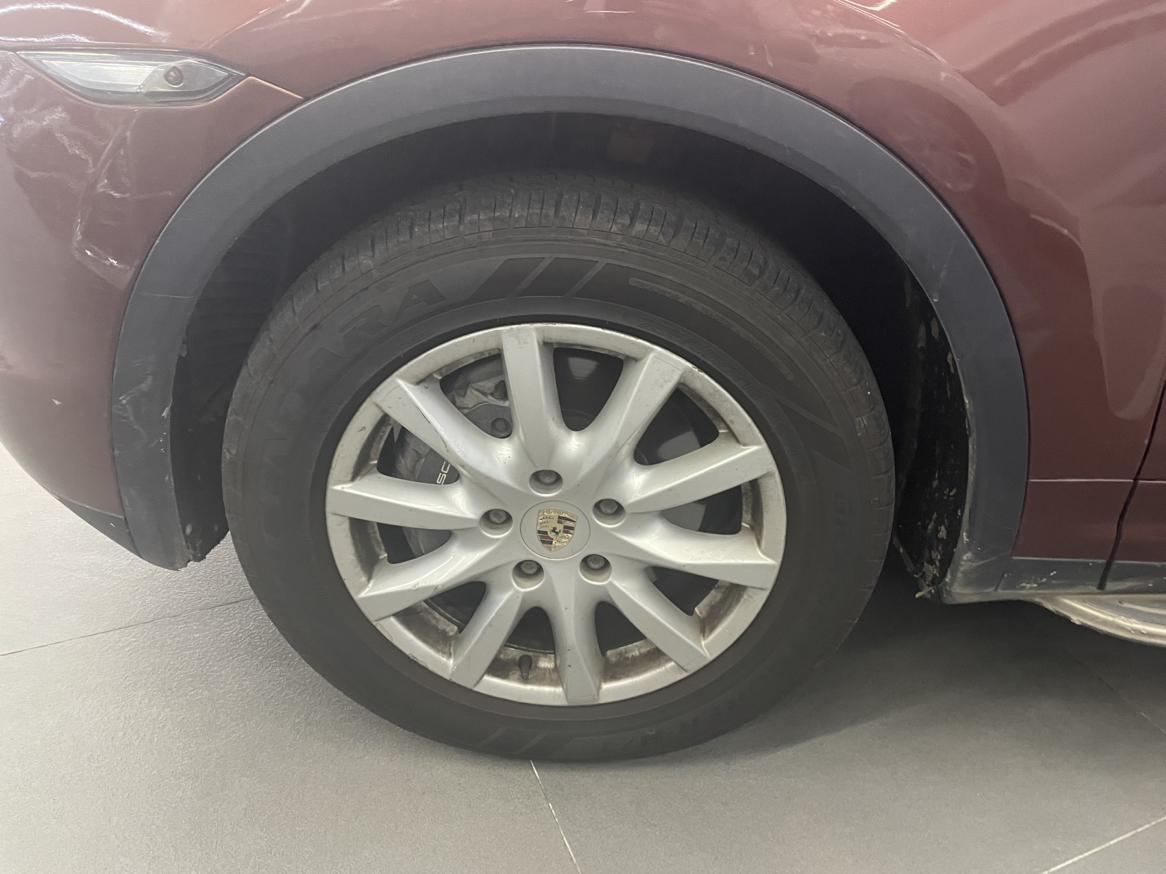Porsche Cayenne 2013 thumb 5