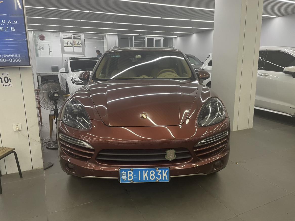 Porsche Cayenne 2013 thumb 10