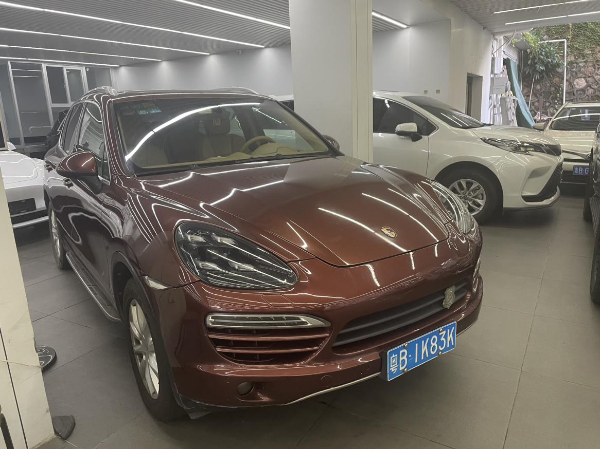 Porsche Cayenne 2013 thumb 11