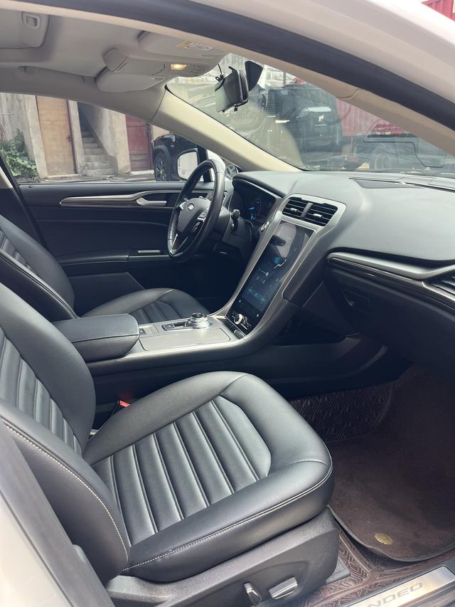 Ford Mondeo 2020 thumb 2