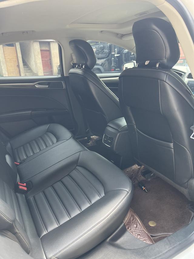 Ford Mondeo 2020 thumb 3