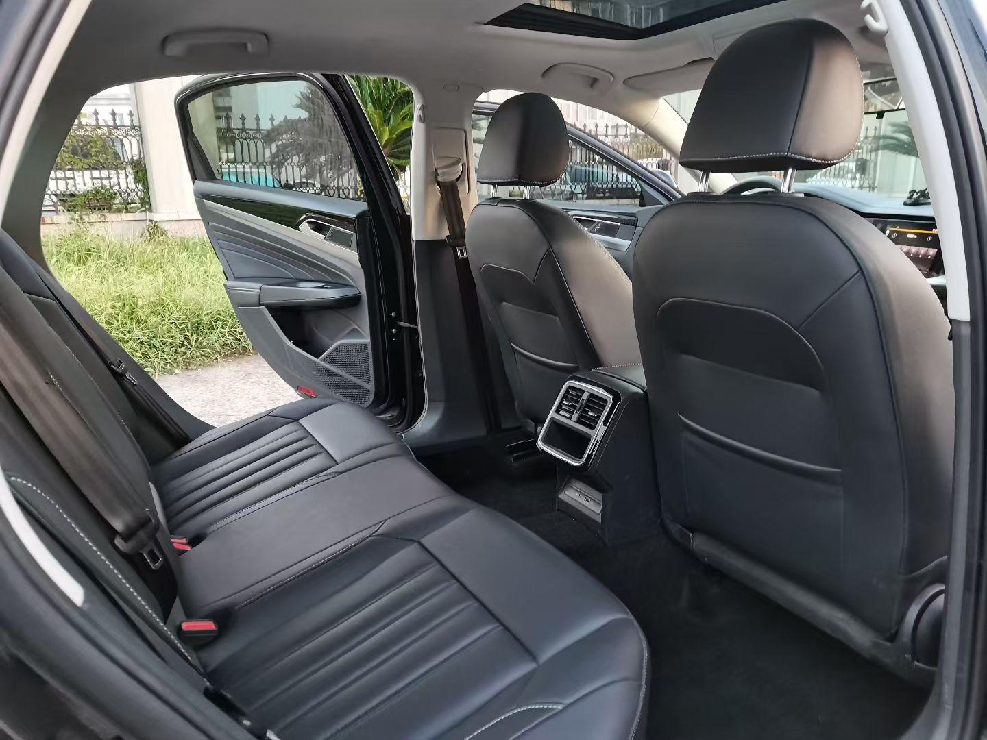 Volkswagen Passat 2022 thumb 6