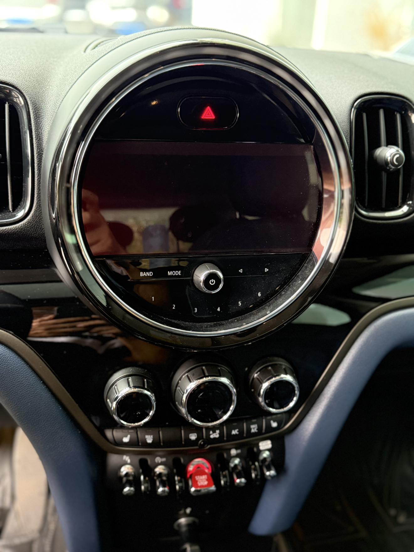 Mini Countryman 2022 thumb 10