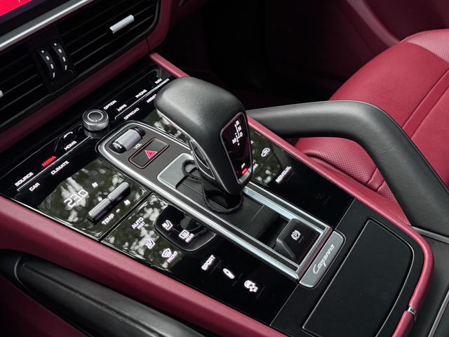 Porsche Cayenne 2019 thumb 11