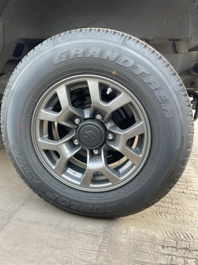 Suzuki Jimny 2025 thumb 5