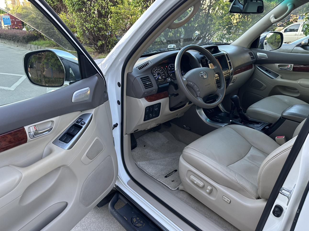 Toyota Land Cruiser Prado 2008 thumb 9