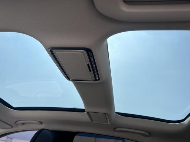 Mercedes-Benz C-Class 2019 thumb 8