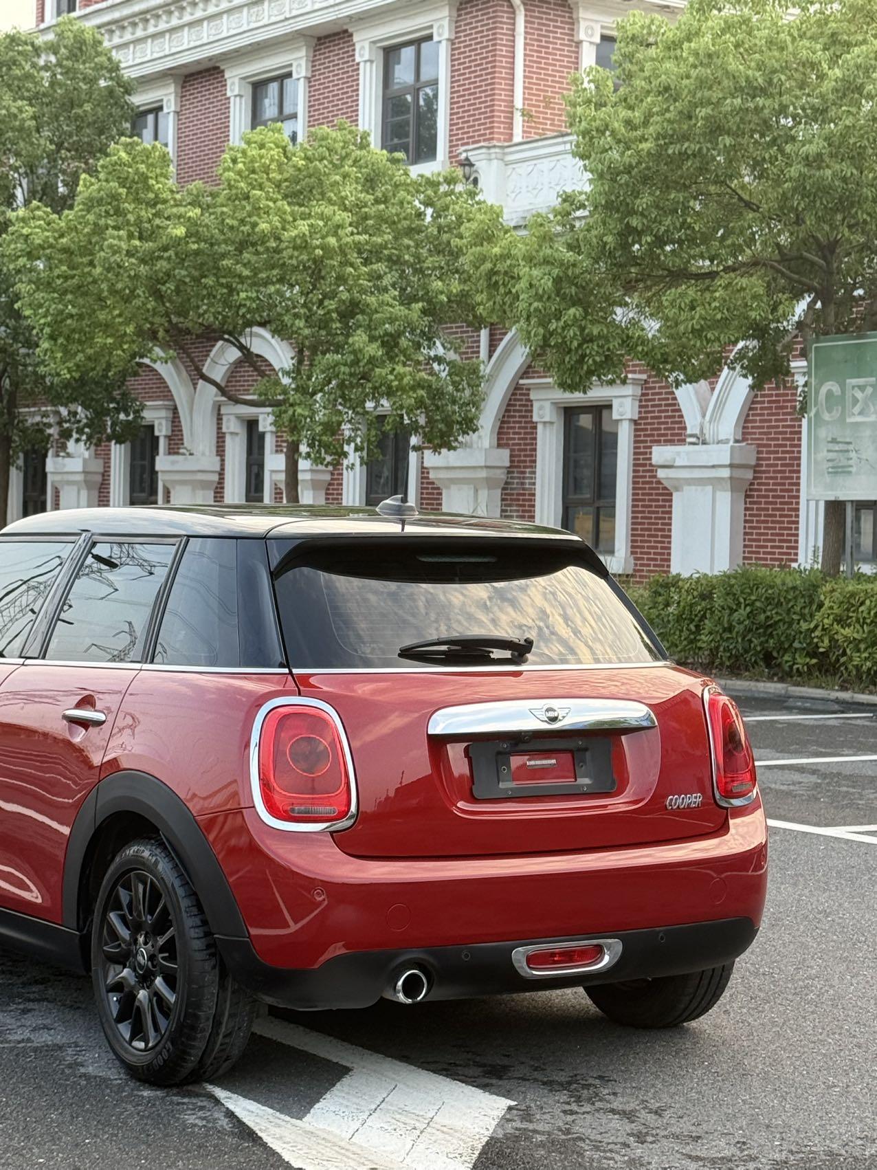 Mini Hatch 2015 thumb 10