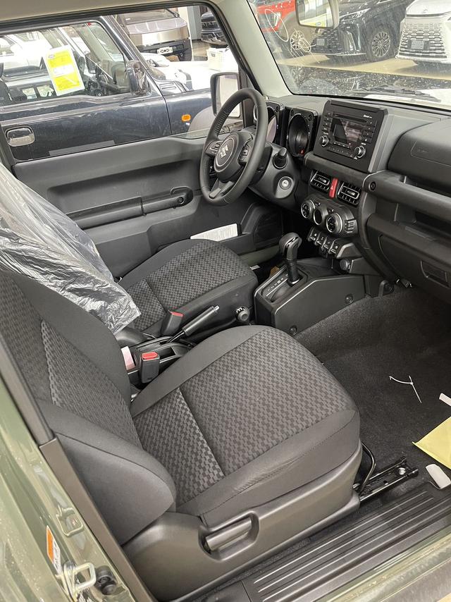 Suzuki Jimny 2025 thumb 6