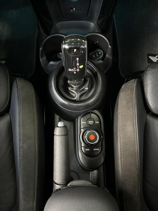 Mini Hatch 2019 thumb 2