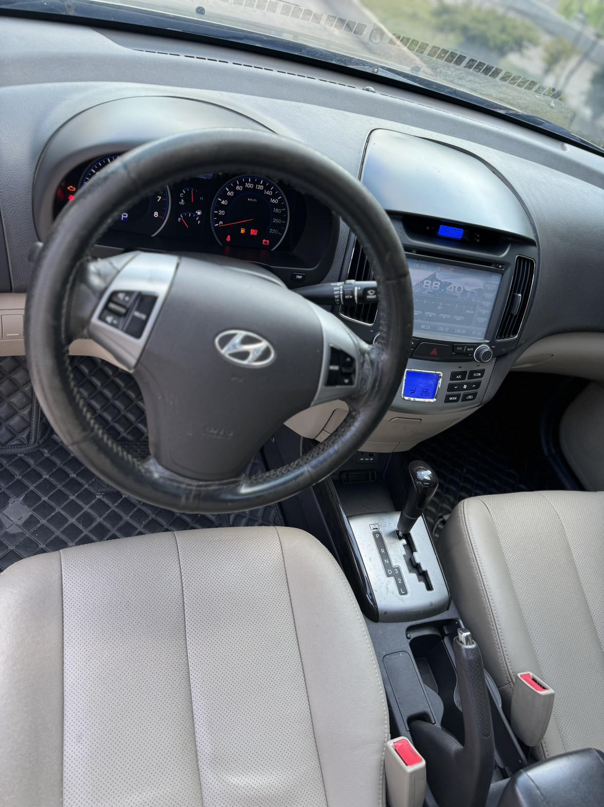 Hyundai Elantra 2013 thumb 9