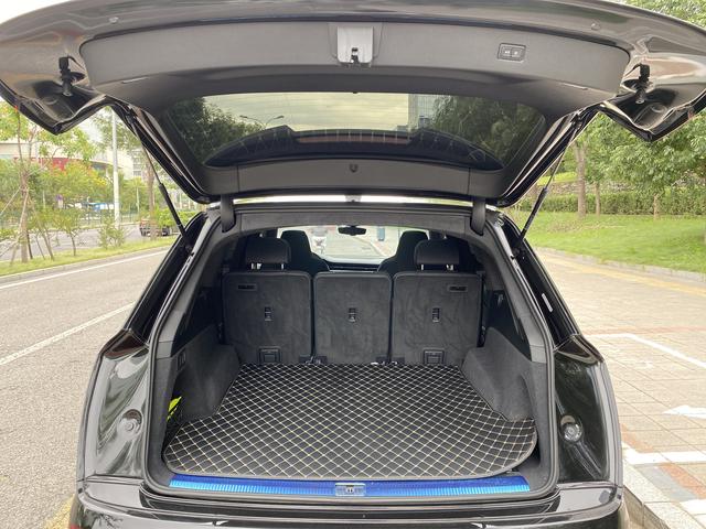 Audi SQ7 2024 thumb 4