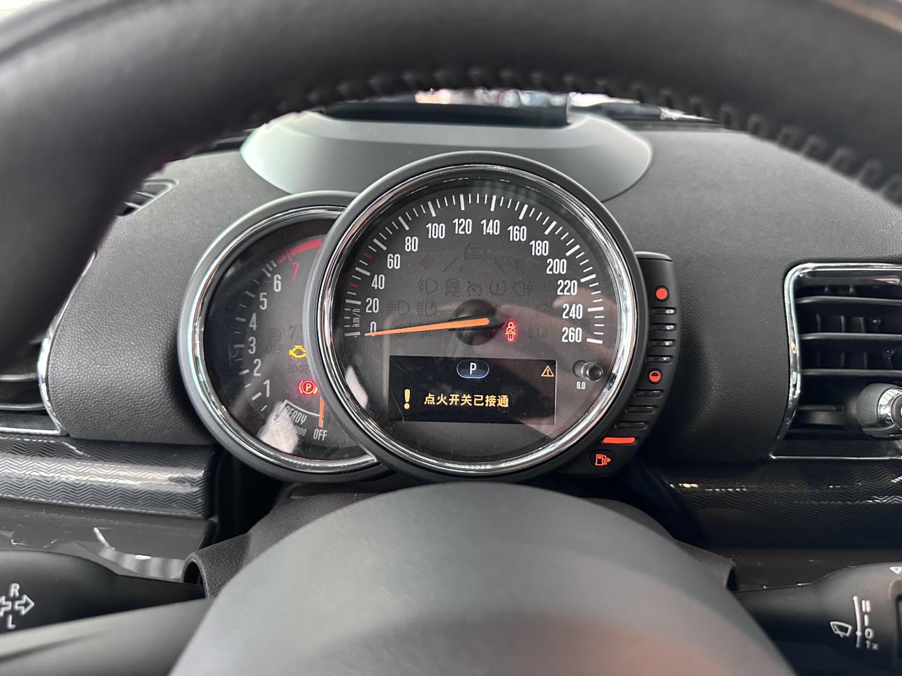 Mini Clubman 2017 thumb 11