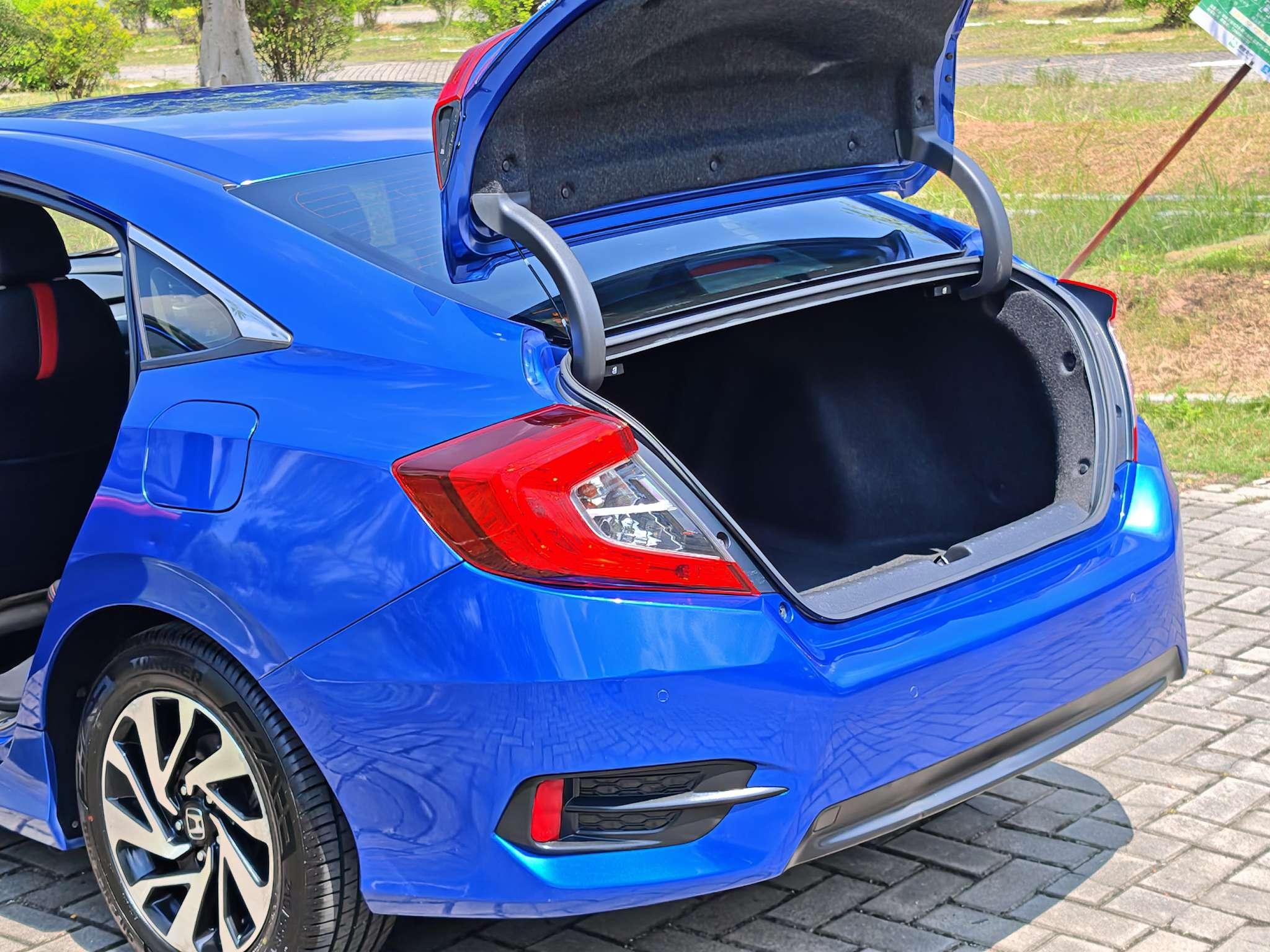 Honda Civic Ferio 2019 thumb 10