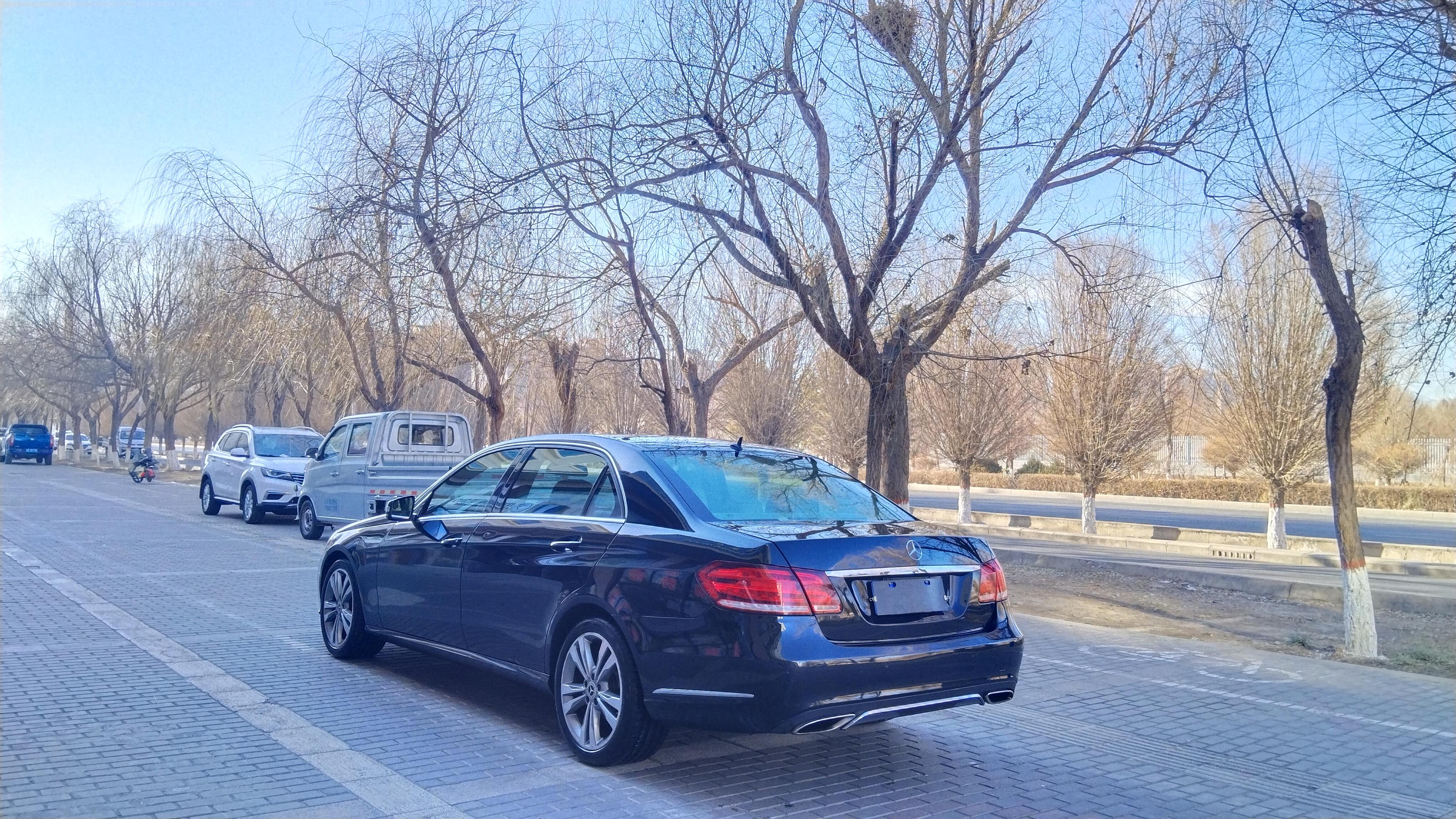 Mercedes-Benz E-Class 2014 thumb 2