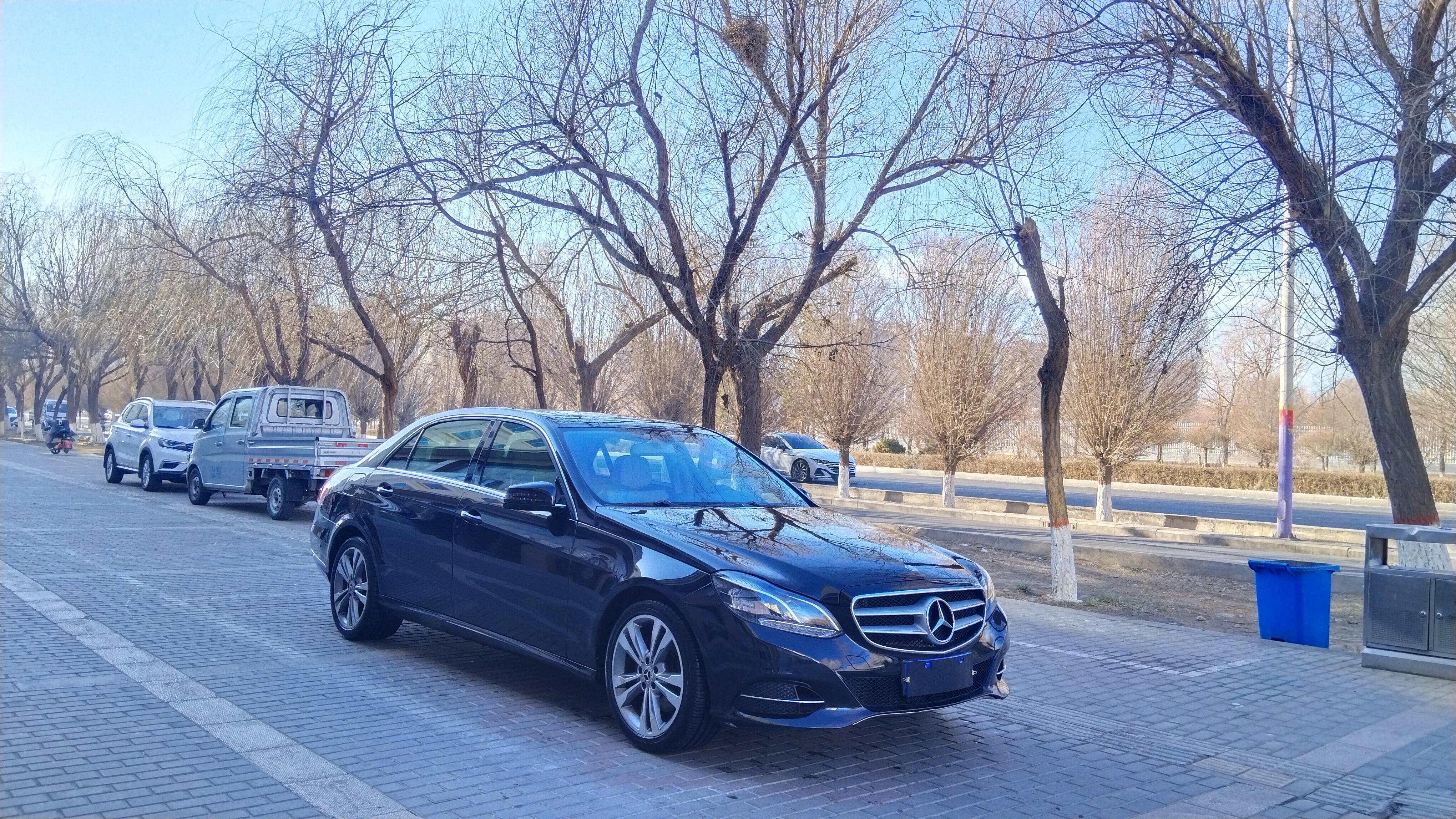 Mercedes-Benz E-Class 2014 thumb 10