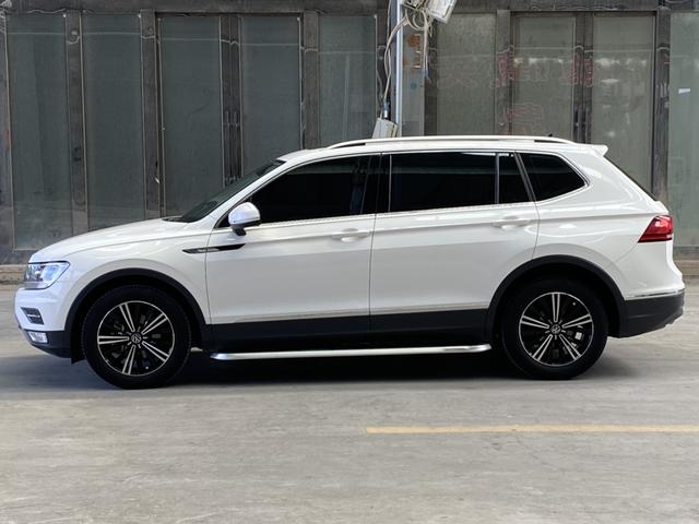 Volkswagen Tiguan 2021 thumb 4