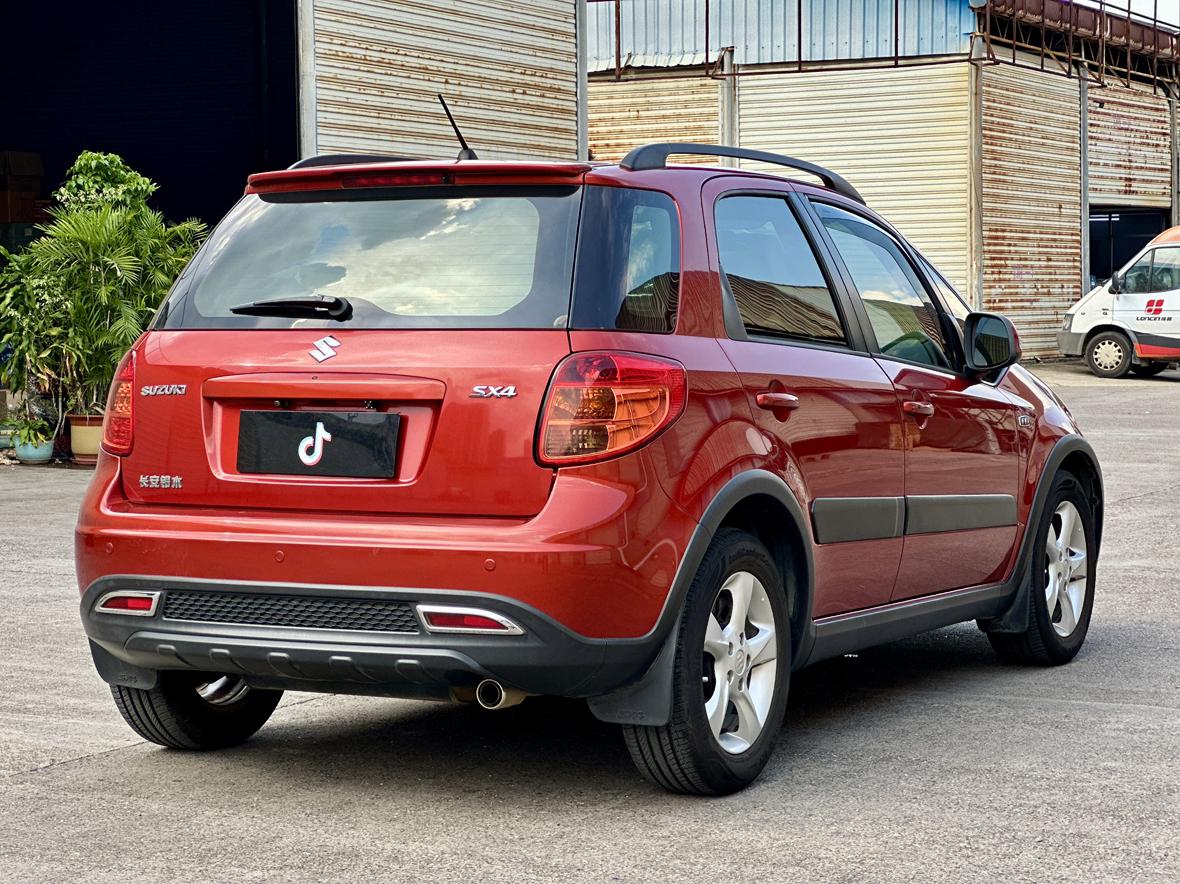 Suzuki SX4 2011 thumb 5
