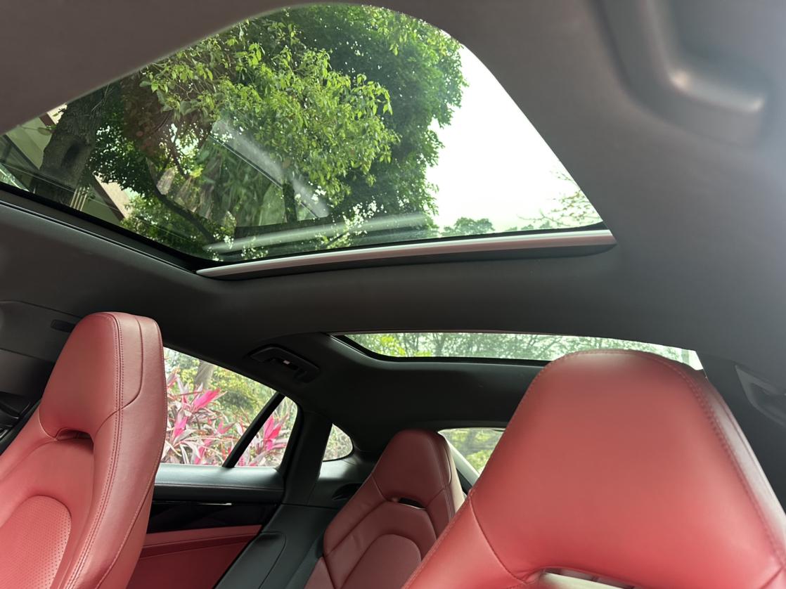 Porsche Panamera 2018 thumb 9