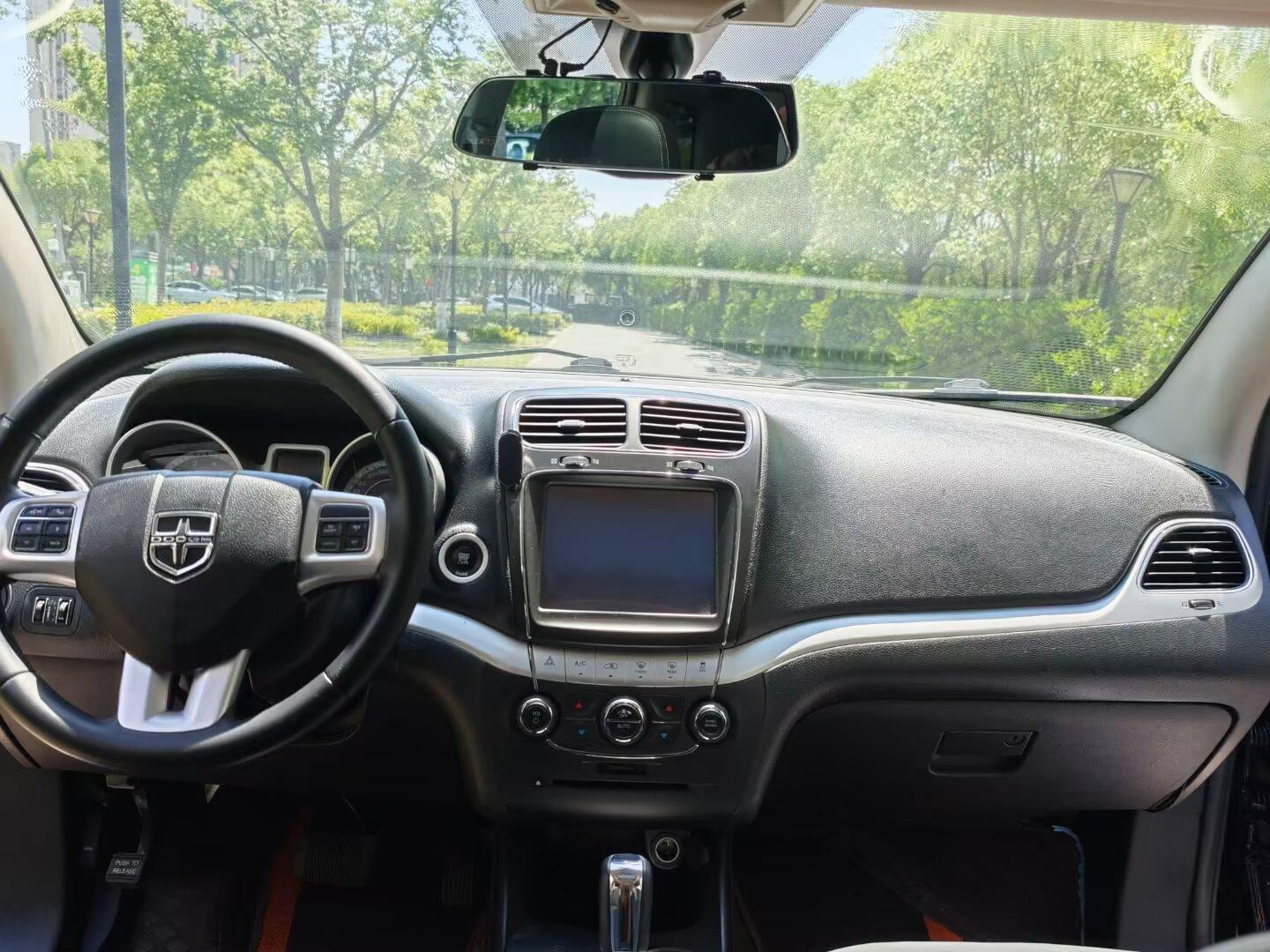 Dodge Caliber 2015 thumb 8