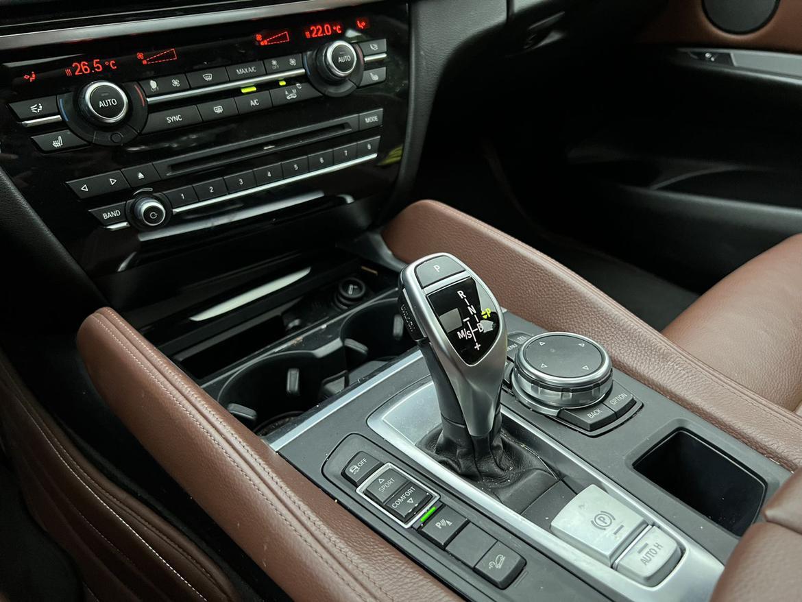 BMW X6 2015 thumb 10