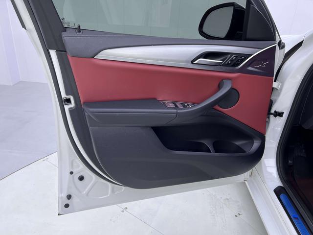 BMW X4 2024 thumb 10