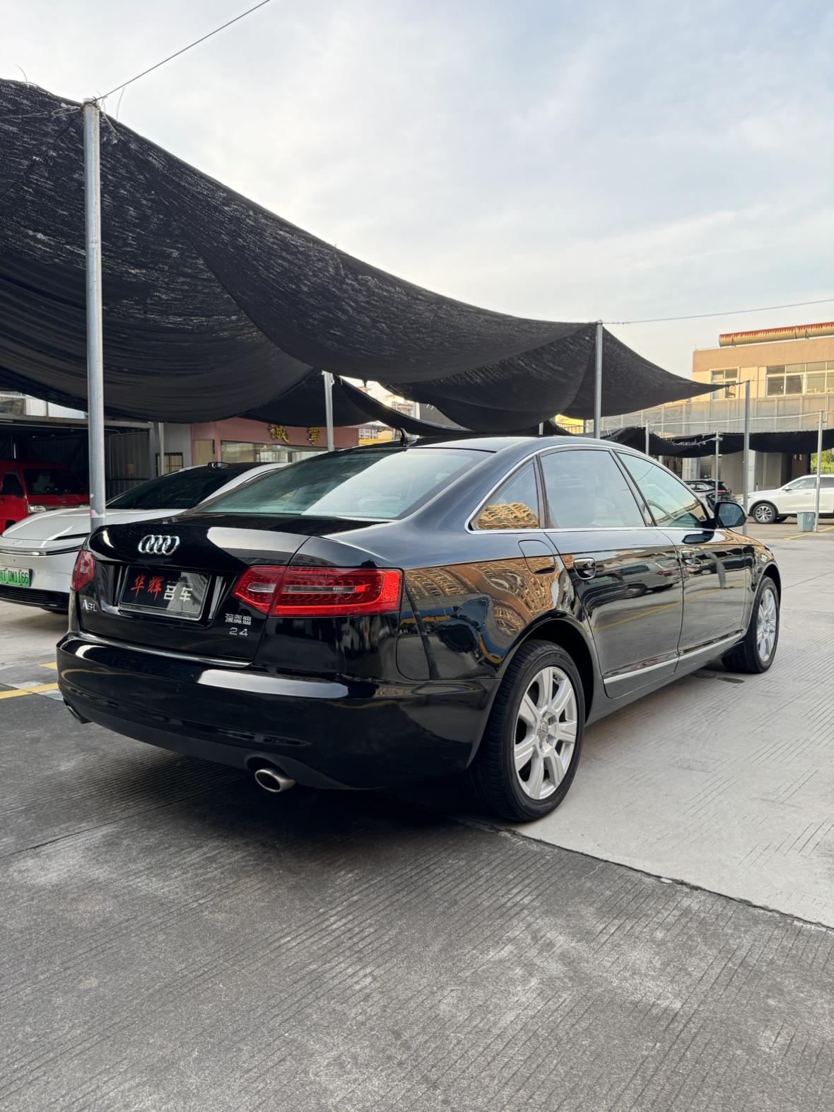 Audi A6 2010 thumb 4