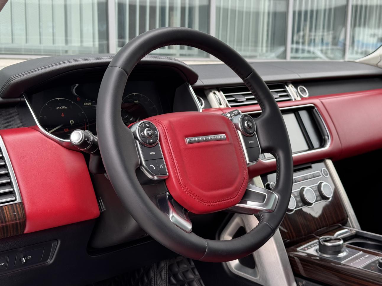 Land Rover Range Rover 2016 thumb 11