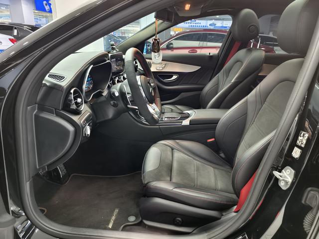 Mercedes-Benz C-Class 2019 thumb 3