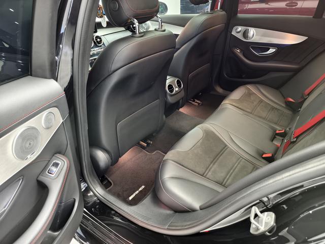 Mercedes-Benz C-Class 2019 thumb 4