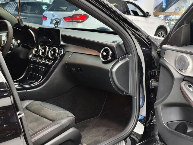 Mercedes-Benz C-Class 2019 thumb 10