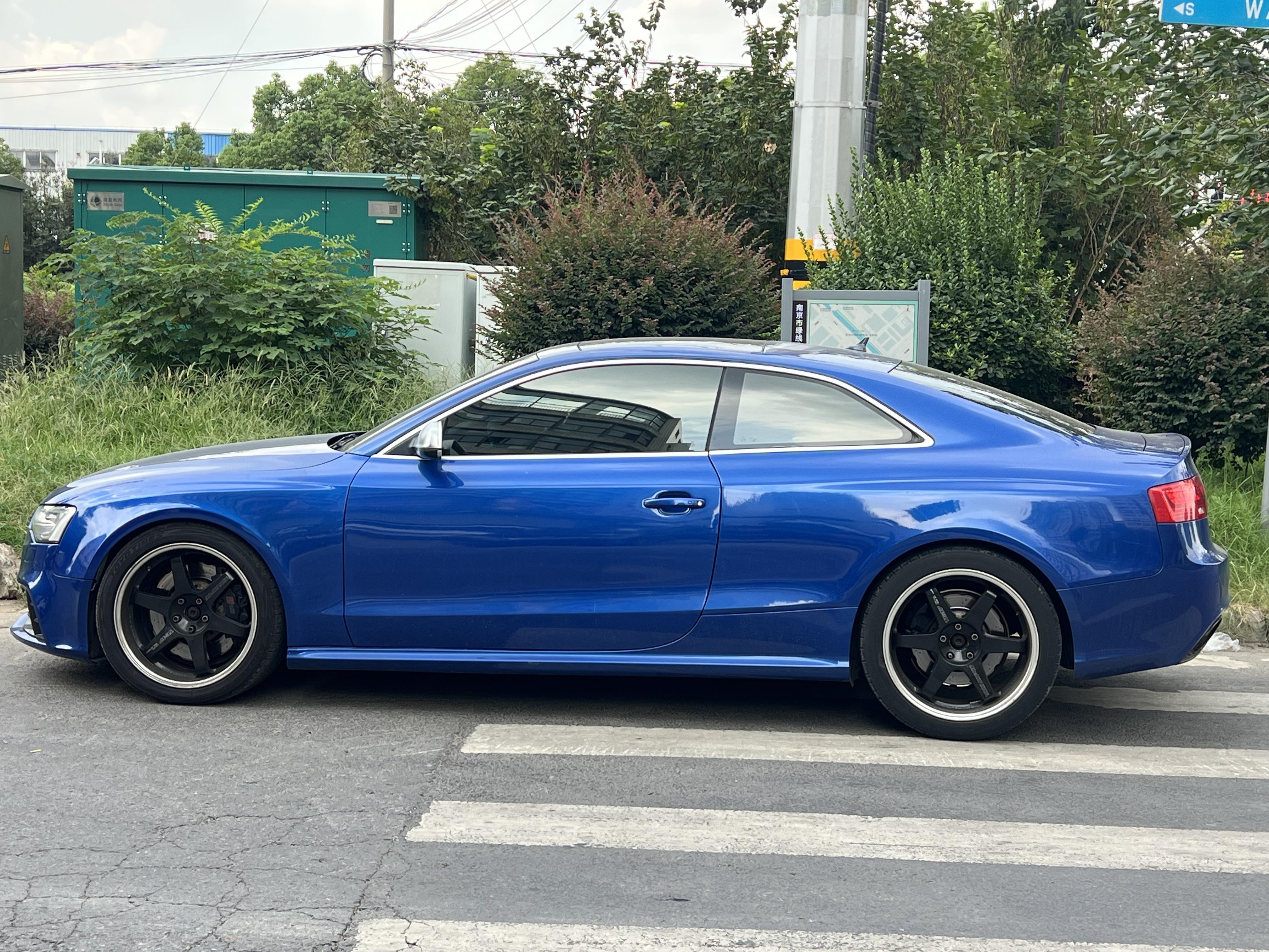 Audi RS 5 2014 thumb 9
