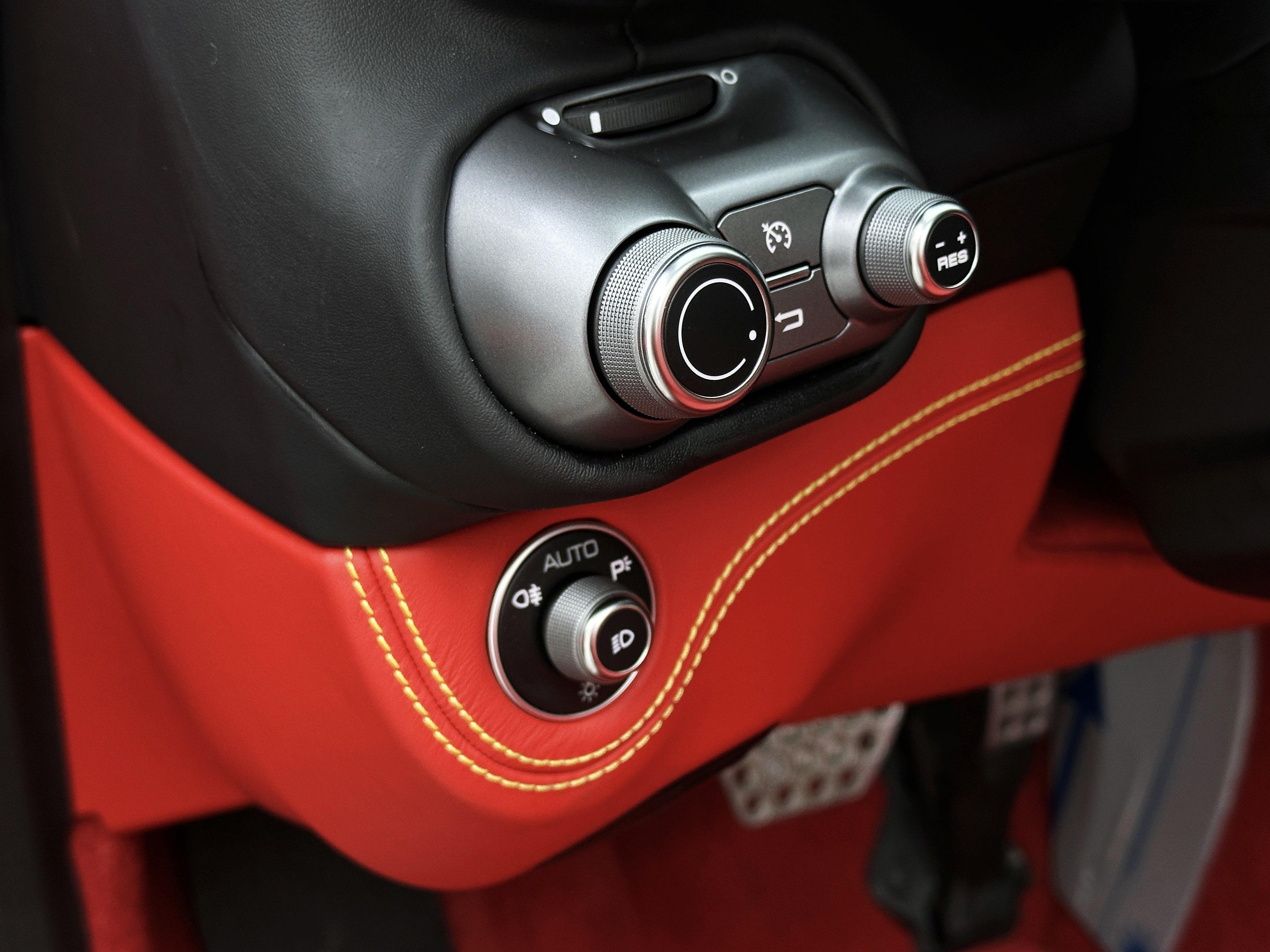 Ferrari Portofino 2023 thumb 11