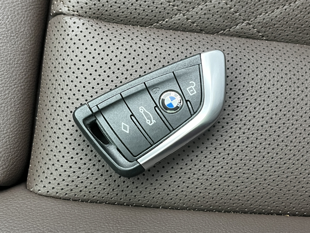 BMW 5 серии 2024 thumb 9