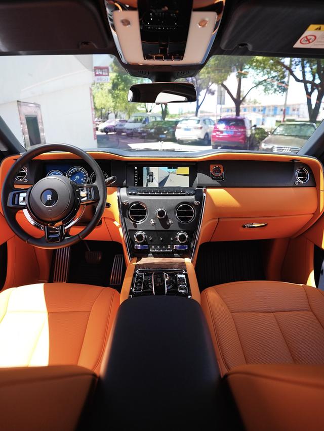 Rolls-Royce Cullinan 2020 thumb 12