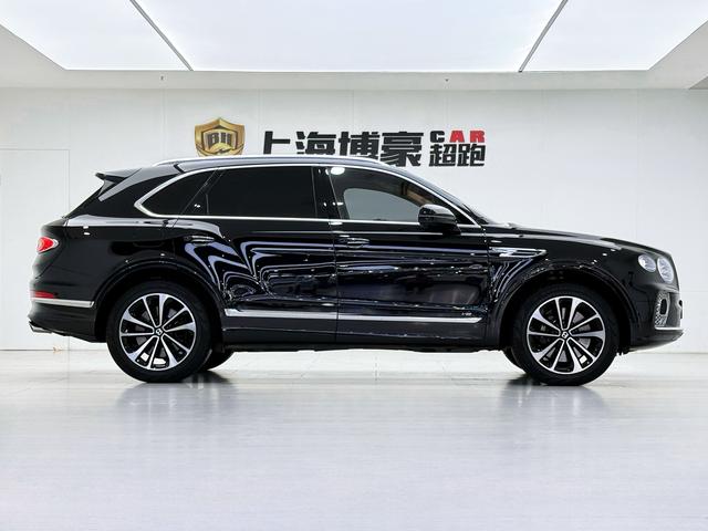 Bentley Bentayga 2022 thumb 2