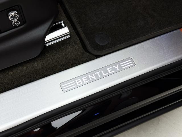 Bentley Bentayga 2022 thumb 5