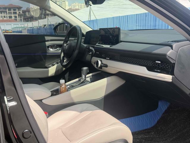 Honda Accord 2023 thumb 3