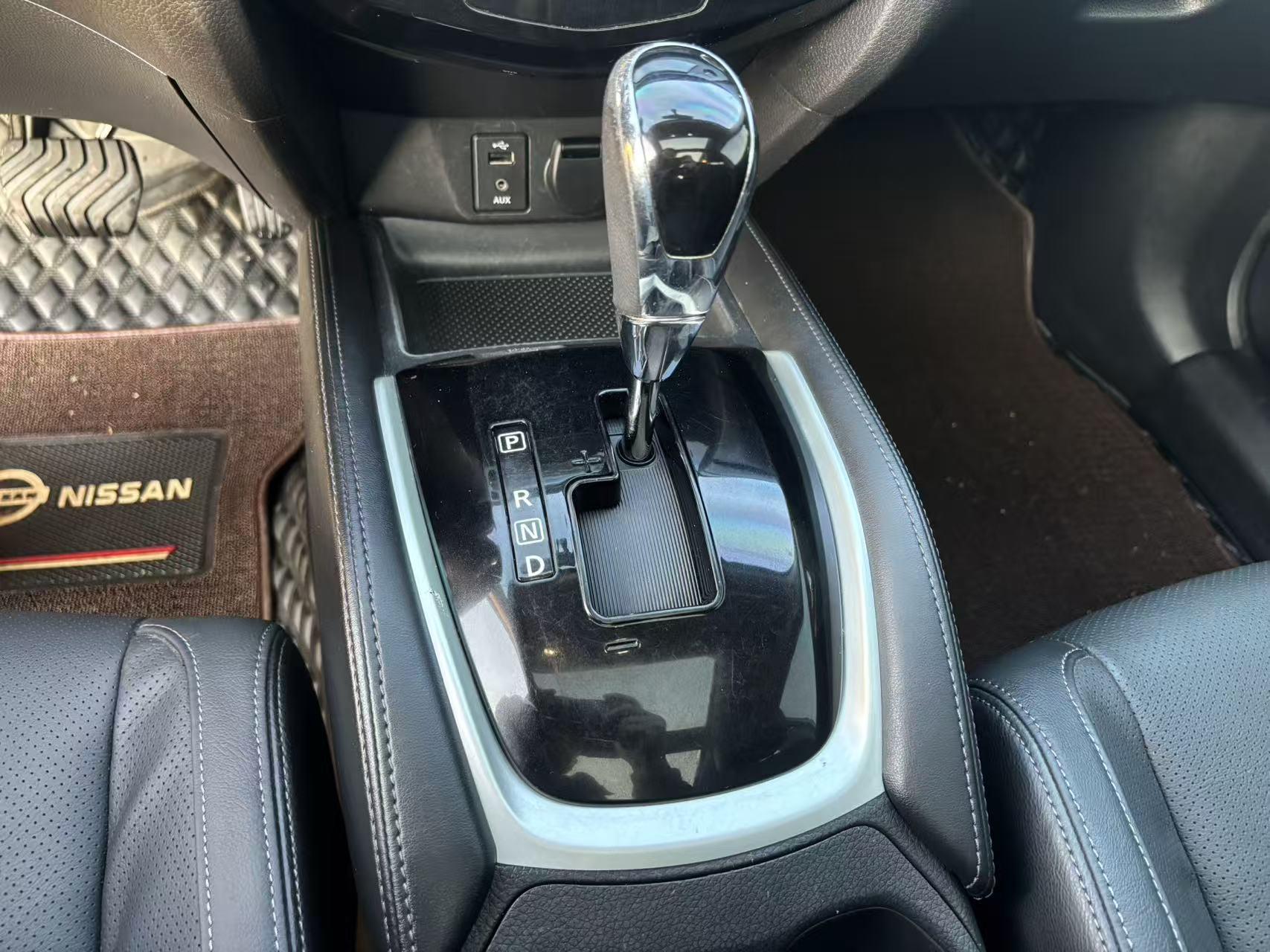 Nissan X-Trail 2018 thumb 11